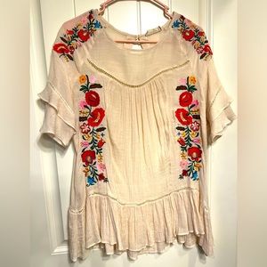Altar’d State Boho embroidered top size Medium